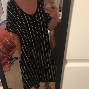 Humble Hilo maternity/ breastfeeding dress